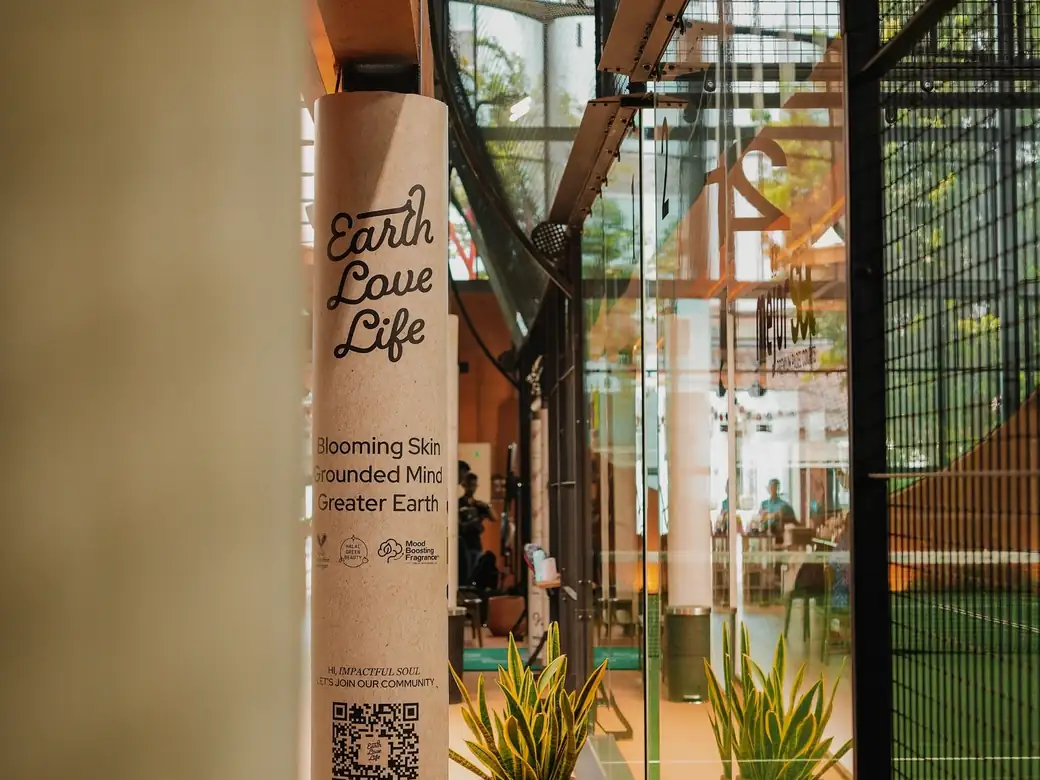 Inside Wonderball Padel + Social